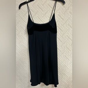 Jones New York Classic Black Chemise